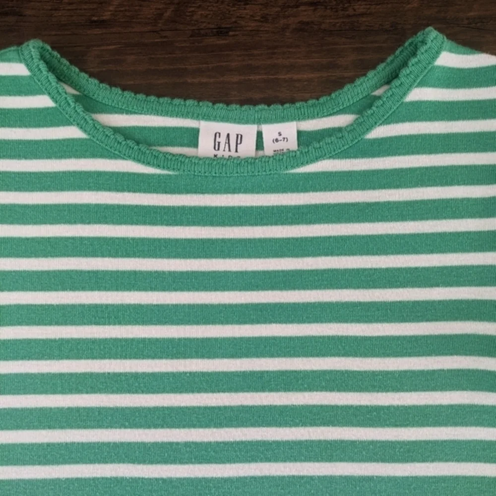 Gap Tee Shirt